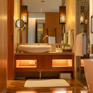 Premium Twin Room Lighthouse Lake View
